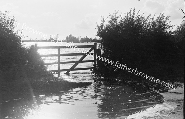 FLOODED ROAD FRON CLARA TO RAHAN